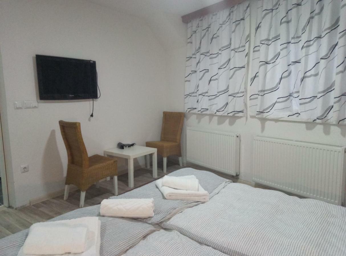 Apartments&Rooms Mido Visoko Luaran gambar